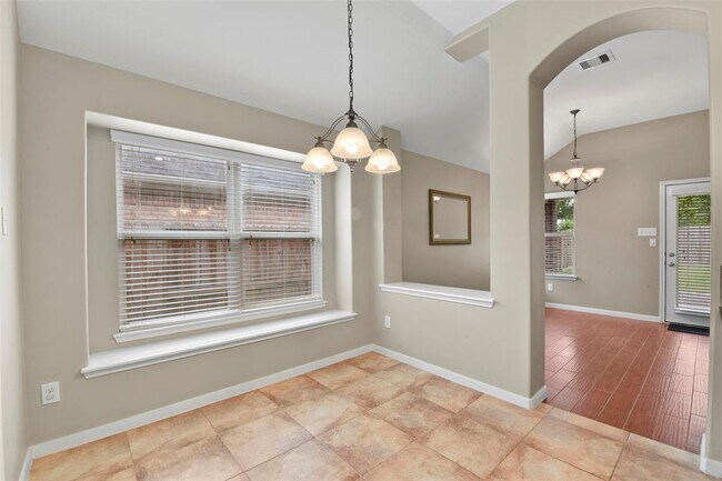 Building Photo - 11431 English Rose Trail