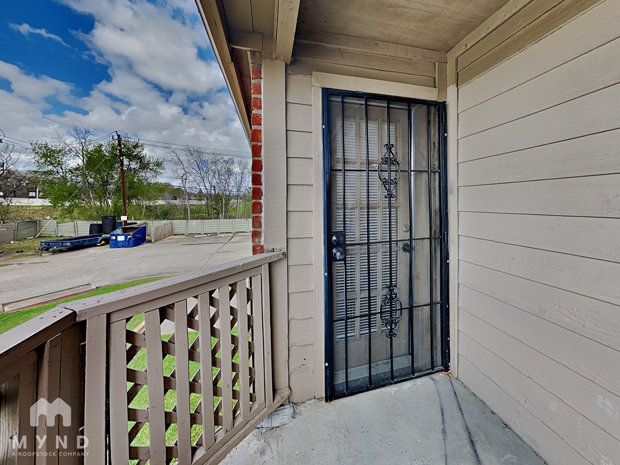 Building Photo - 12500 Sandpiper Dr