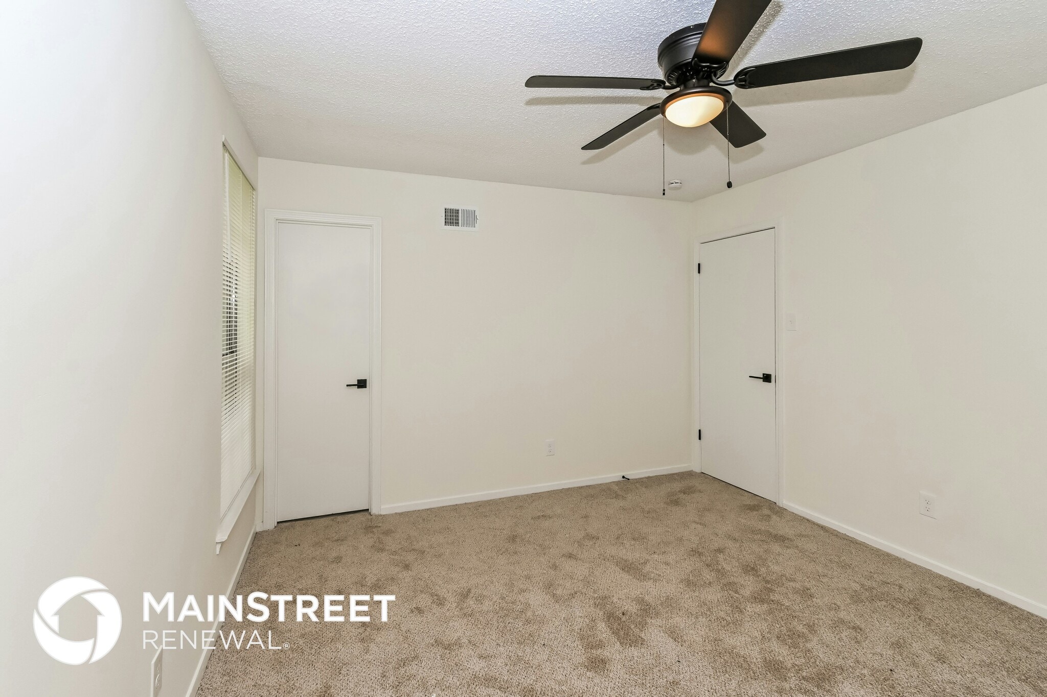 Building Photo - 3862 Kerwood Ave