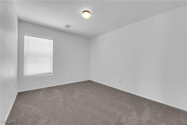 Building Photo - 6236 Halstead Ct