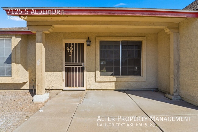 Building Photo - 7125 S Alder Dr