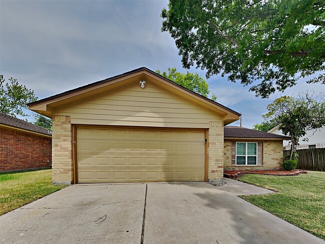 Primary Photo - 7410 Soledad Dr
