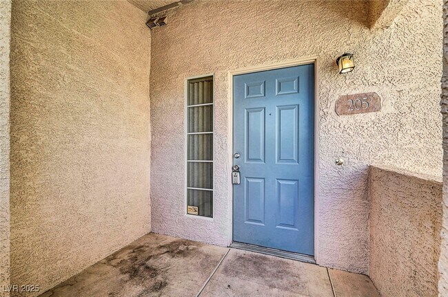 Building Photo - 10552 Pine Pointe Ave