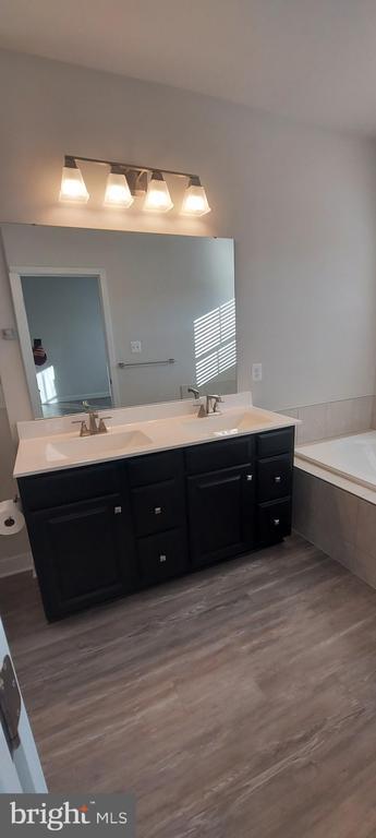 Building Photo - 5970 Fallfish Ct