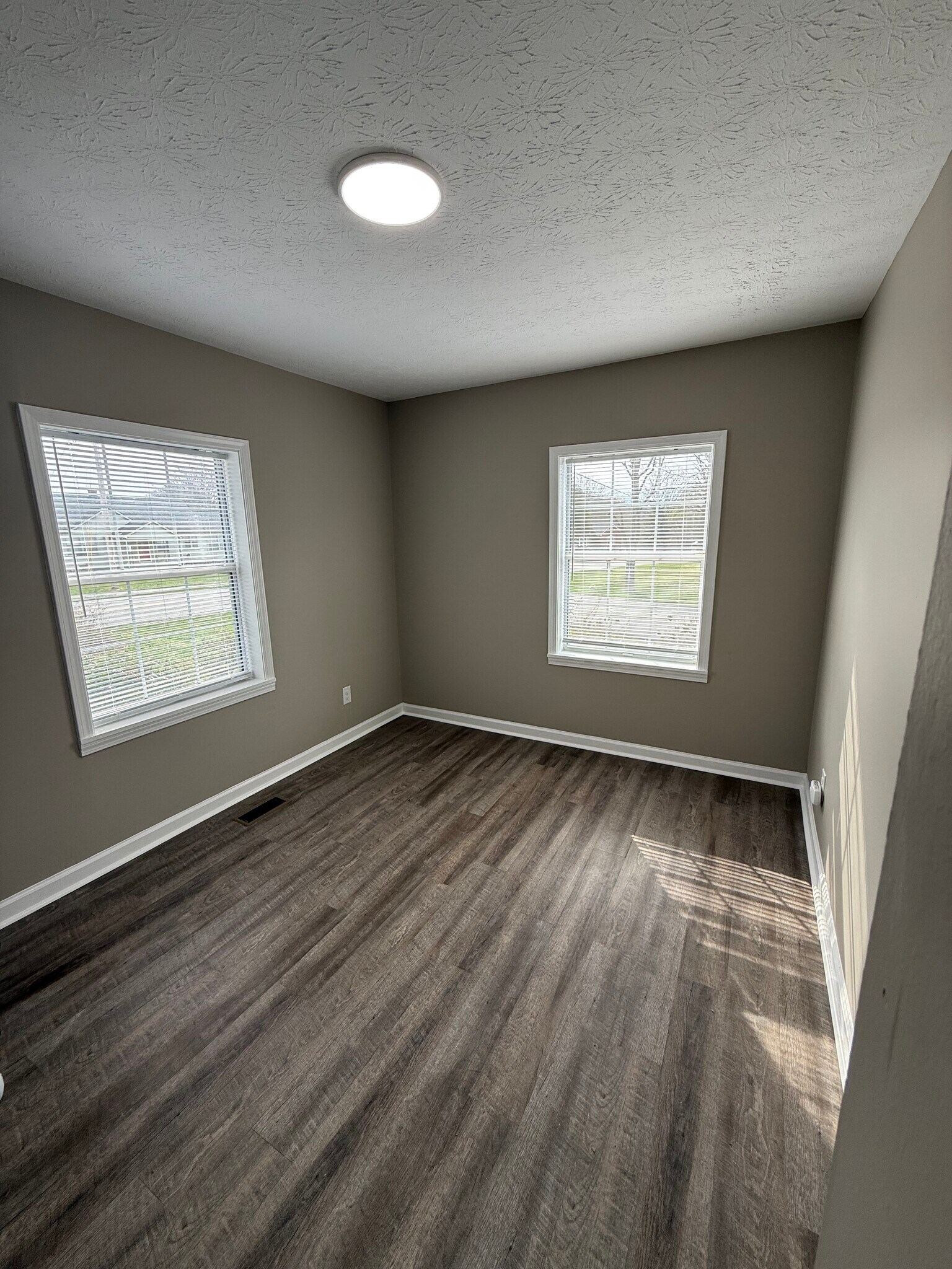 Building Photo - 159 Dry Valley Rd