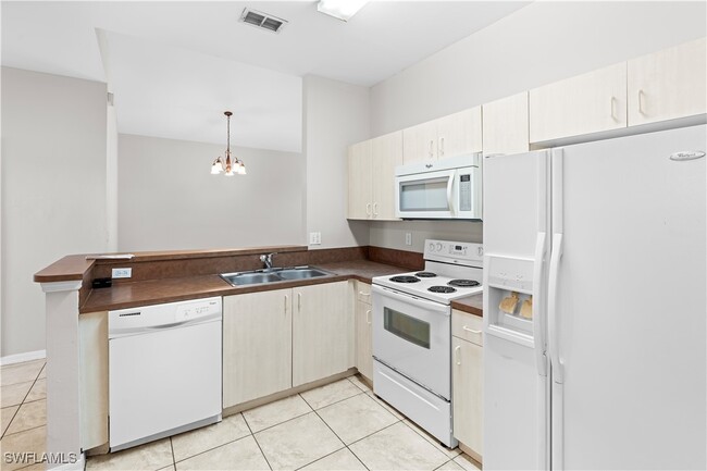 Building Photo - 4191 Bellasol Cir