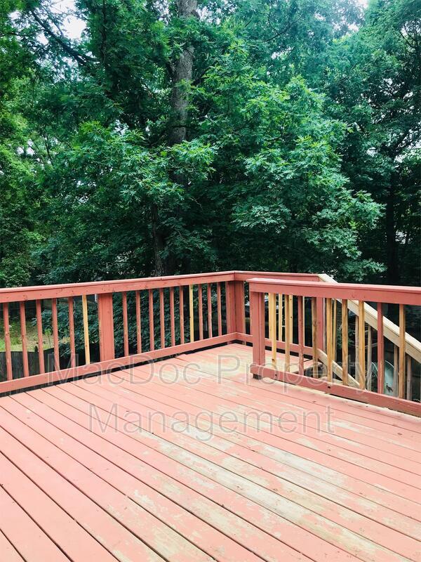 Building Photo - 10813 Heatherwood Dr