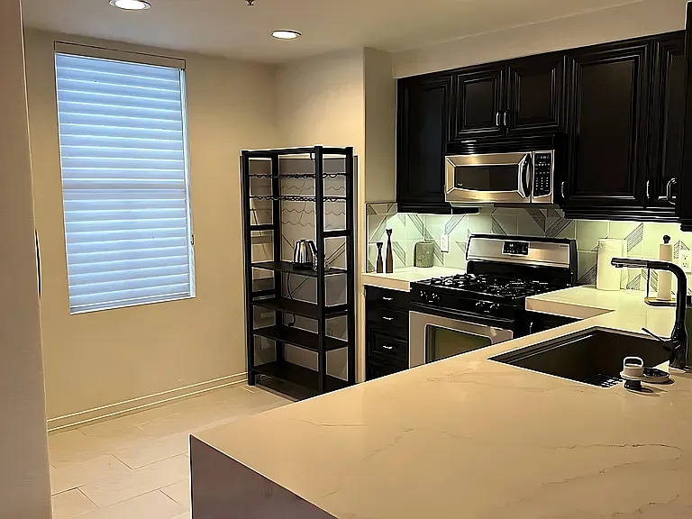 Building Photo - 3321 Watermarke Pl