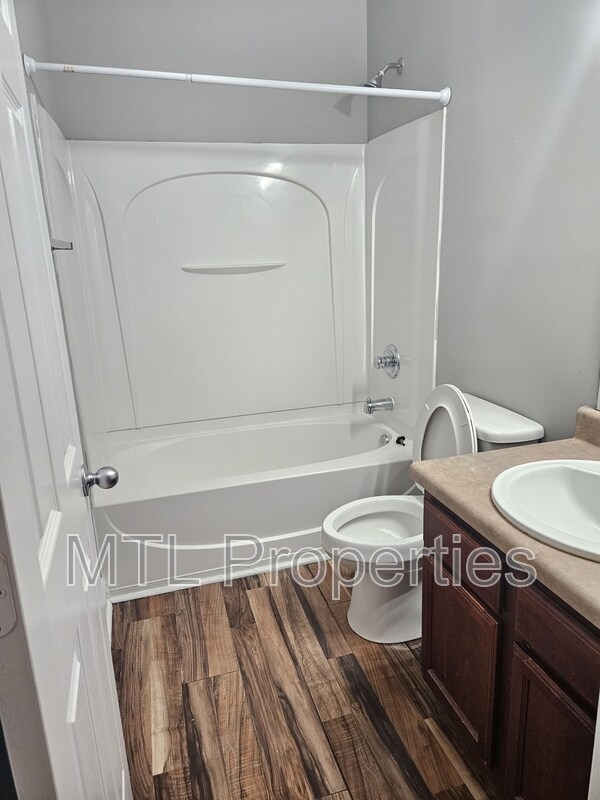 Building Photo - 302 Nanny Point Dr