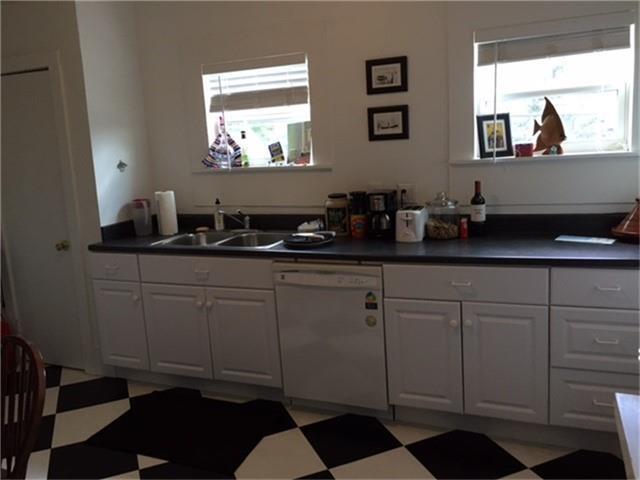 Building Photo - 2520 Hopkins St