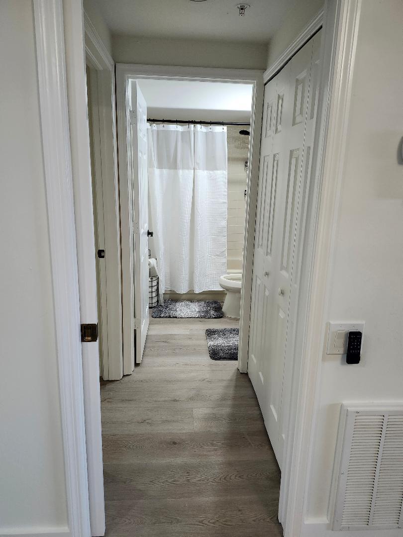 Spare Bath - 13020 Amberley Ct