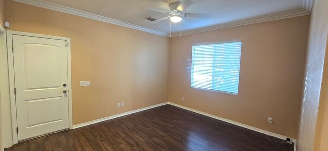Building Photo - Beautifully maintained 2-bedroom, 2.5-bath with Loft • 1,504 sqft & 2-car garage.
