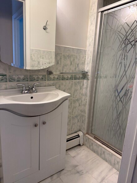 Building Photo - 246 Grant Ave