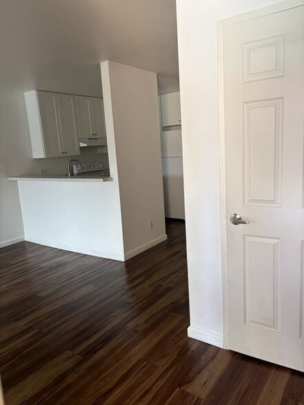 Building Photo - 2020 Guthrie St N