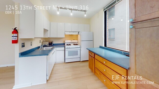 Building Photo - 1245 13th St NW