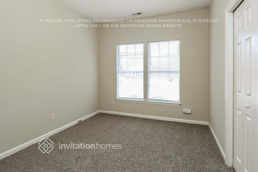 Building Photo - 1101 Gretna Green Dr