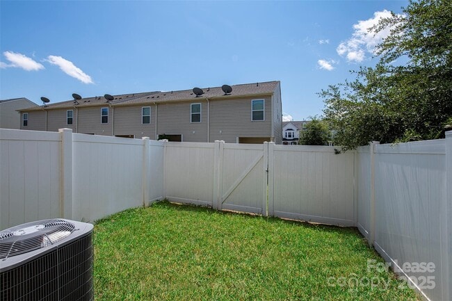 Building Photo - 13406 Calloway Glen Dr