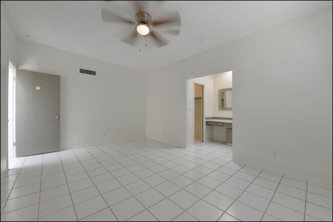 Building Photo - 6300 Jebel Way