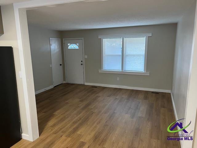 Building Photo - 308 Skyway Dr