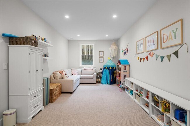 Building Photo - 1381 Wessyngton Rd NE