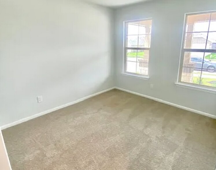 Building Photo - 3909 Northwater Trl