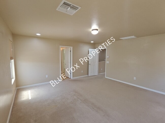 Building Photo - 5874 N Dartwhite Dr