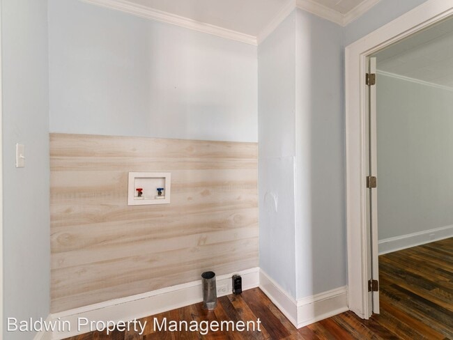 Building Photo - 1 br, 1 bath House - 464 SPRING ST NW
