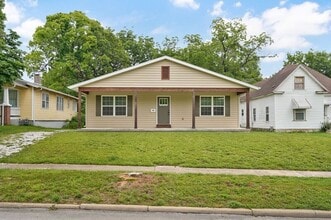 Building Photo - 1120 N Clay Ave
