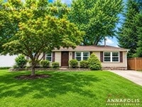 Building Photo - 821 Macsherry Dr