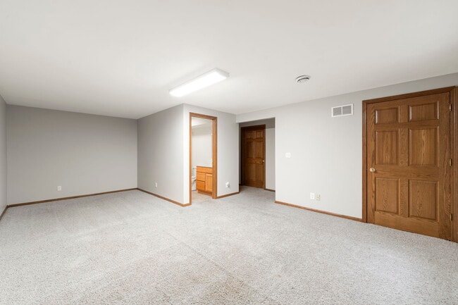 Building Photo - 1477 Stonefield Dr