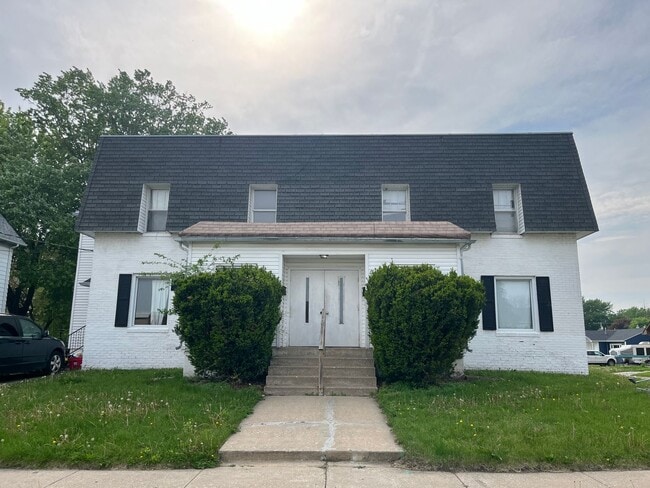 Primary Photo - 618 N 16th St