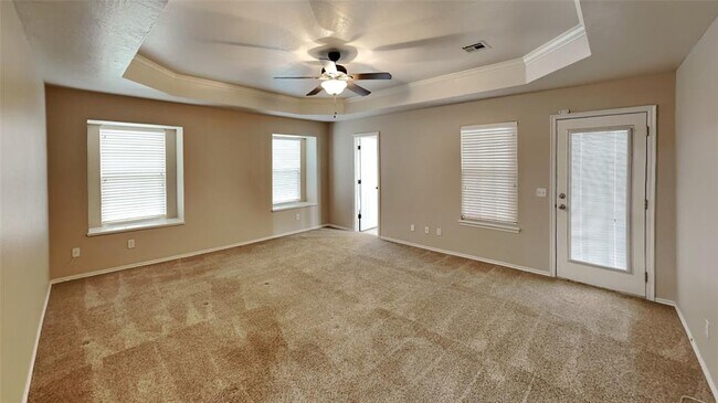 Building Photo - 1590 Deerwood Tr