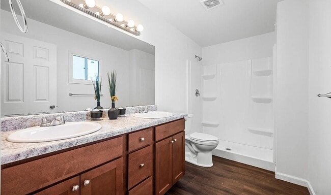 Building Photo - 1720 E Hermosa Dr