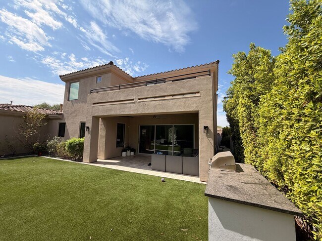 Building Photo - 3822 E Cielo Grande Ave