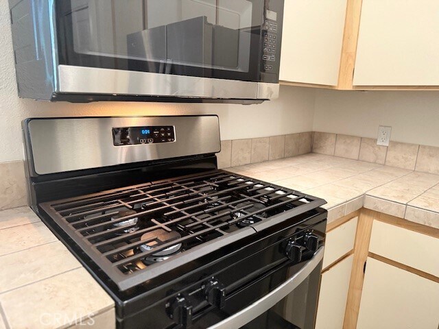 Building Photo - 79700 Ave 42