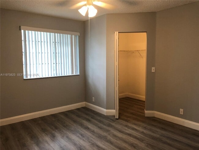 Building Photo - 3852 San Simeon Cir