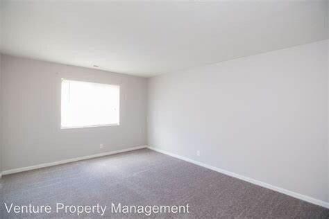 Building Photo - 482 Pedretti Ave