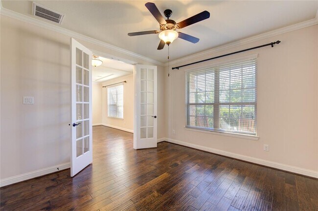Building Photo - 6611 Hollow Bay Ct