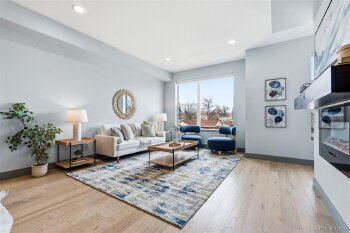 Building Photo - 2-Bed/2.5 Bath Townhouse with 2 car garage! Upper level deck with views!
