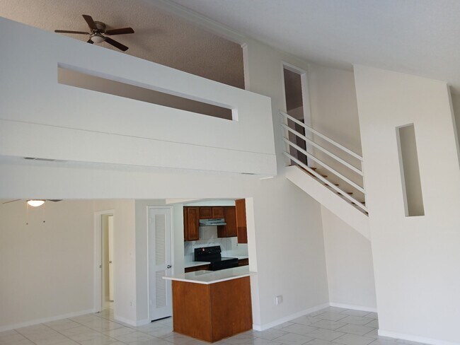 Building Photo - 6103 Linnhaven Dr