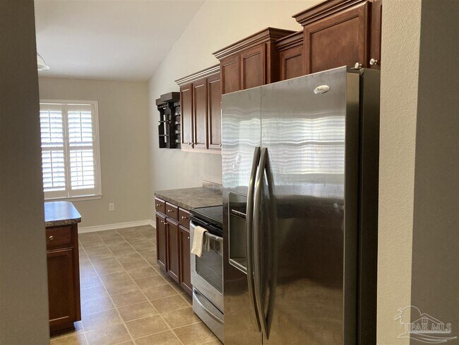 Building Photo - 8770 Kennedy Dr