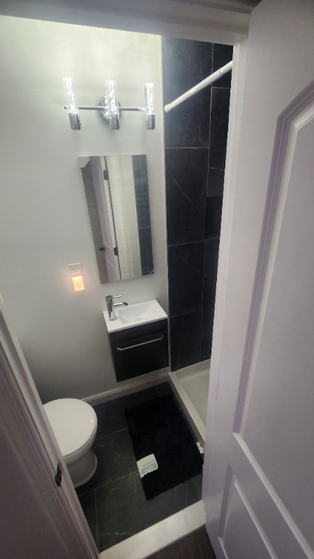 Building Photo - 3512 Holmes Ave