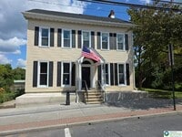 Building Photo - 121 S Main St