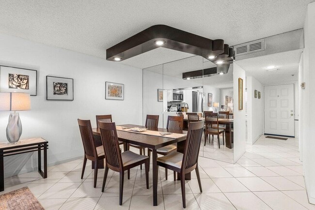 Building Photo - 7310 Ashford Pl