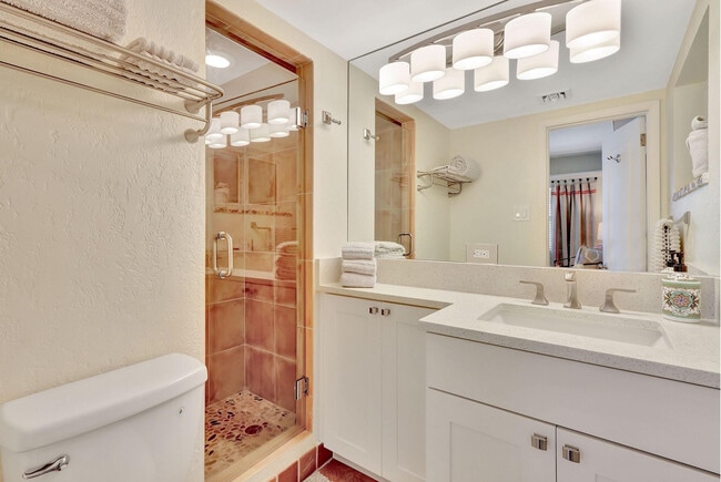 Building Photo - 2000 S Ocean Ln