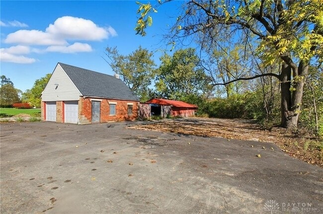 Building Photo - 2512 Harshman Rd