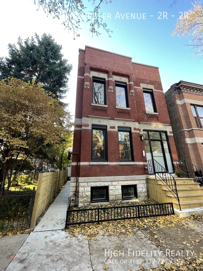 Building Photo - 822 N Winchester Ave