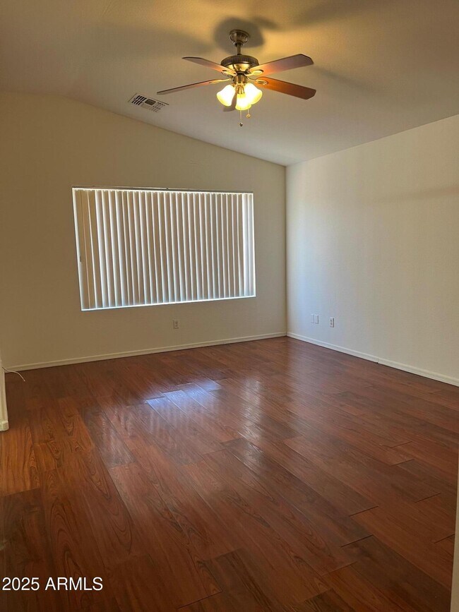 Building Photo - 5018 W Glass Ln