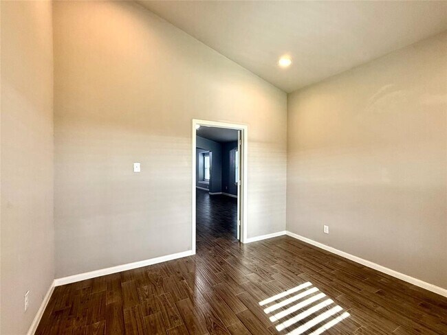 Building Photo - 7403 Cypress Pin Oak Dr