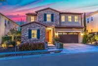 Building Photo - 2004 Drysdale St